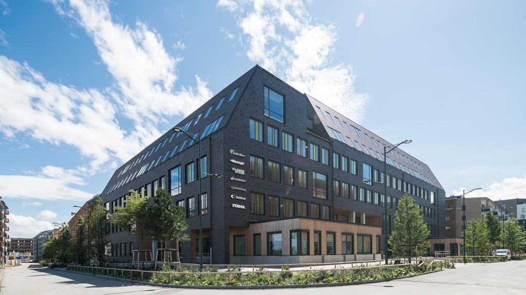 Kontor på stationsnära läge med stora terrasser