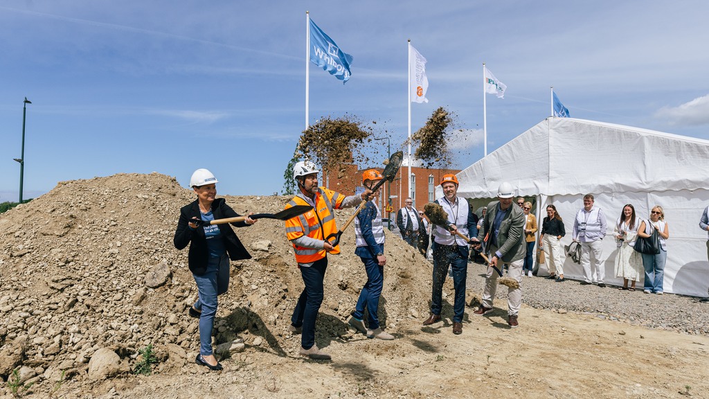 Första spadtaget för Caldics nya anläggning i Fosie 