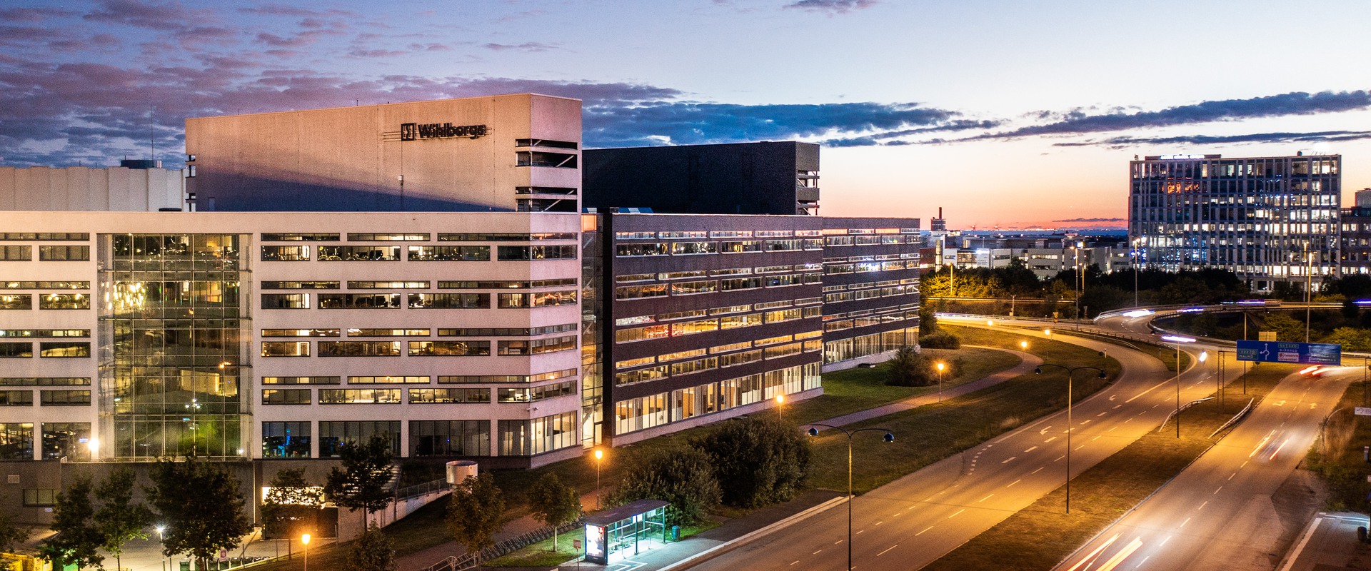 Enastående kontorslokal med milsvid utsikt