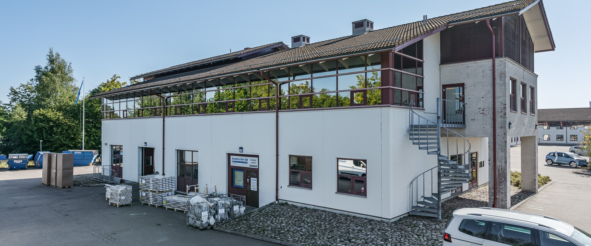 1148 kvm kontor och lager på Berga