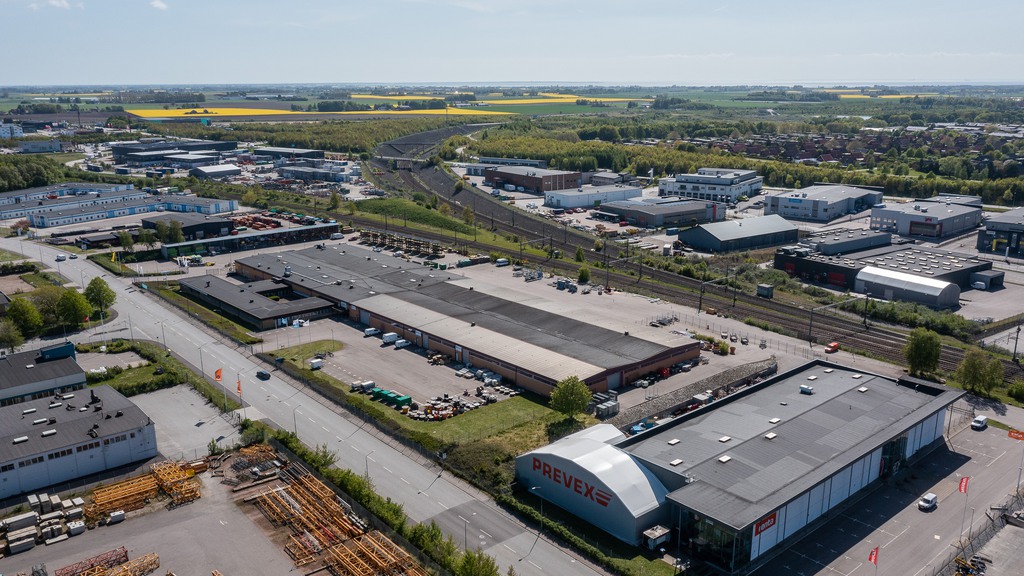 Praktisk lagerlokal i Fosie med goda körytor 