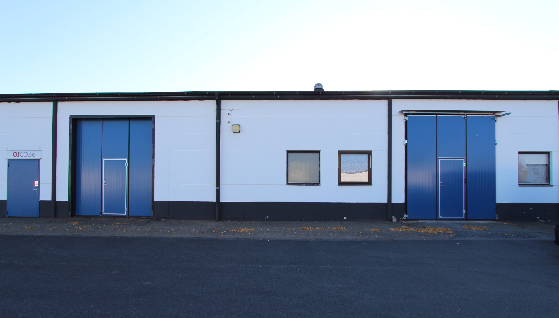 Lager med kontor på Berga 