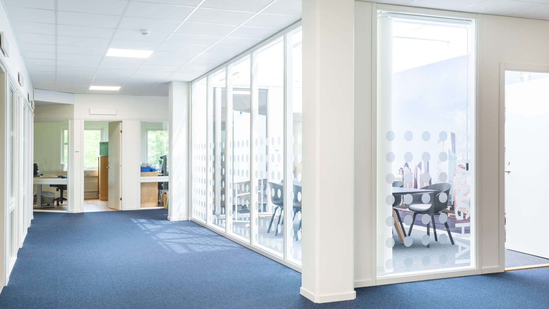 Inglasat mötesrum på Bronsåldern 2 i Fosie.