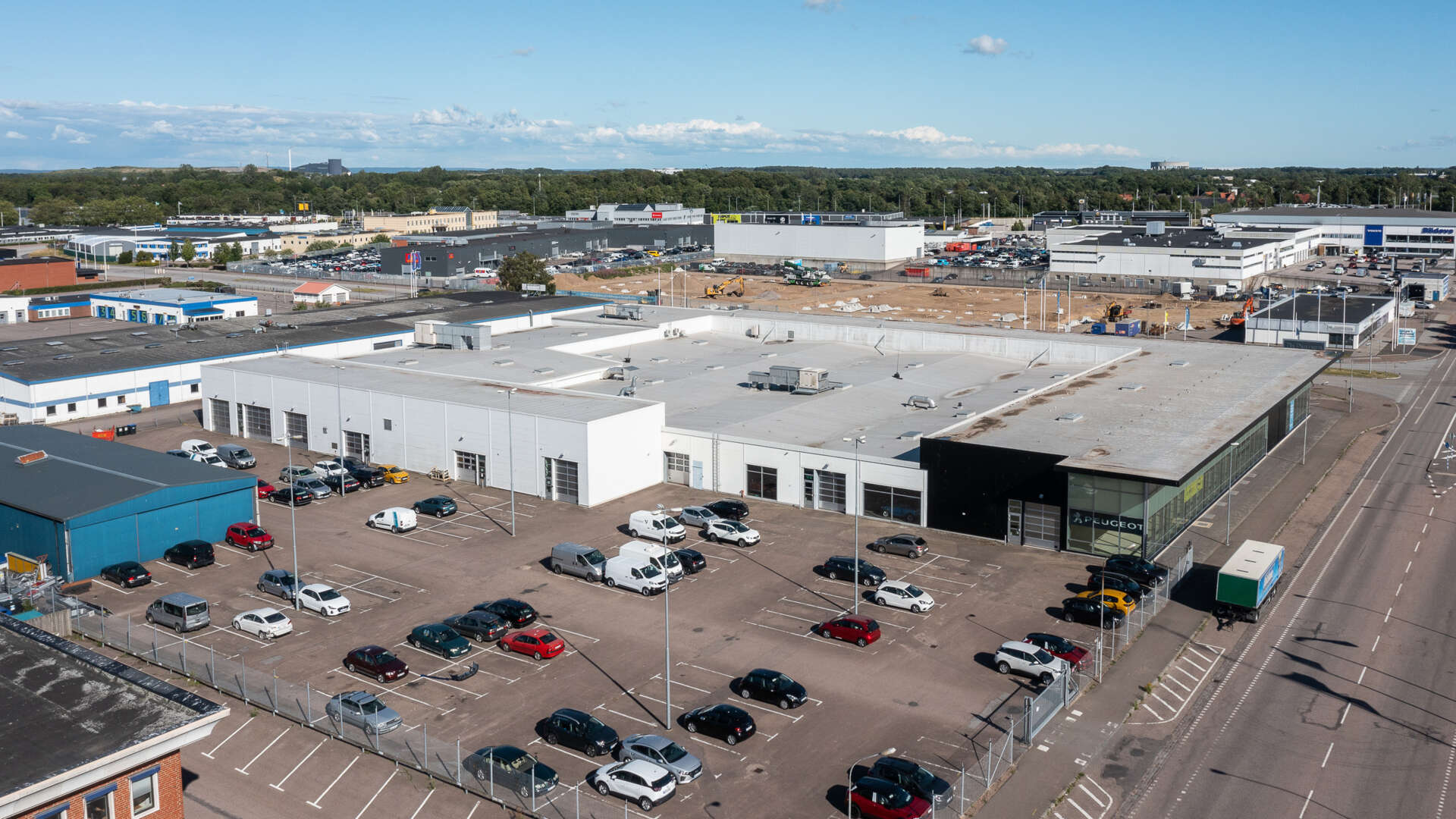 Portar till butikslokalen Musköten 19 på Berga.