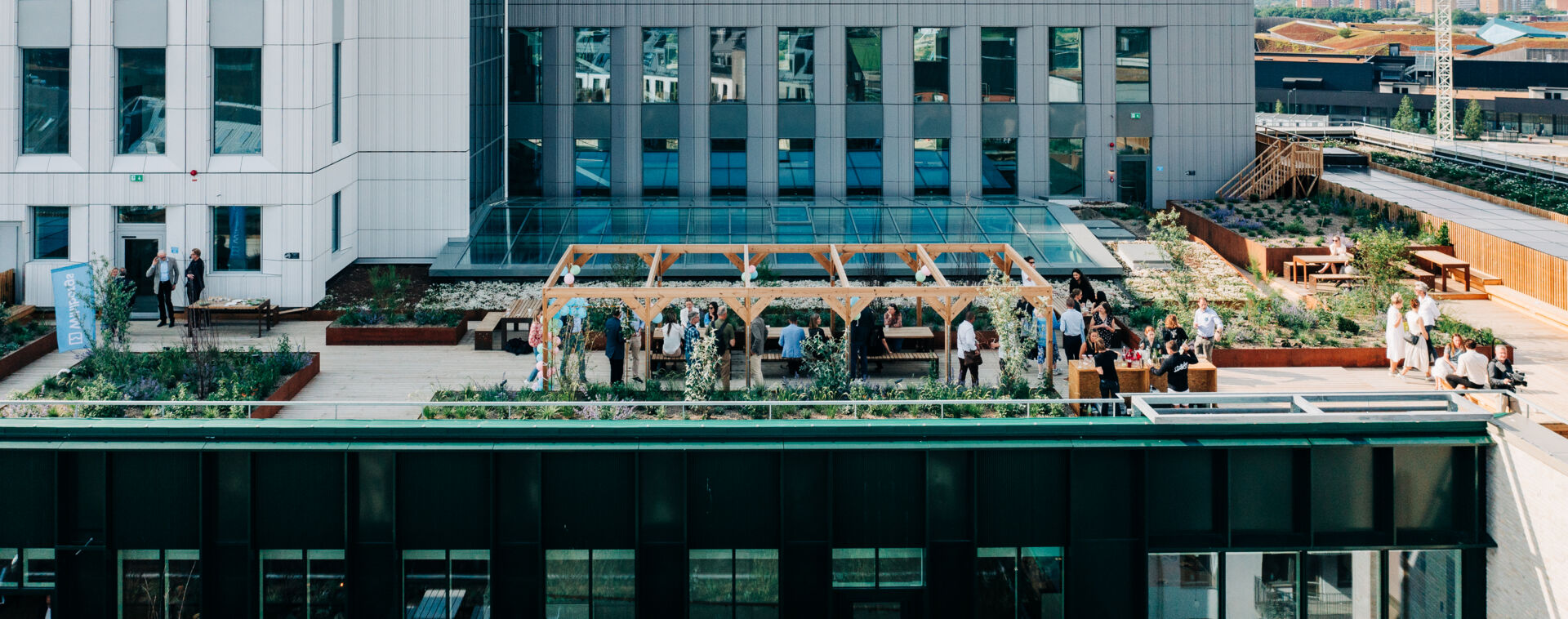 Visionsbild från ett möjligt kontor med sittplatser och ett kök, Kvartetten i Malmö.