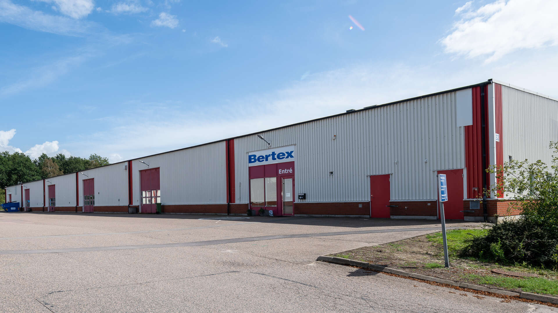 Flintyxan 5, exteriör